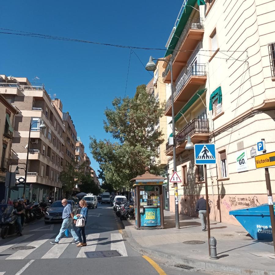 Piso En El Centro De Granada Con Garaje Incluido Gratis Apartment ภายนอก รูปภาพ