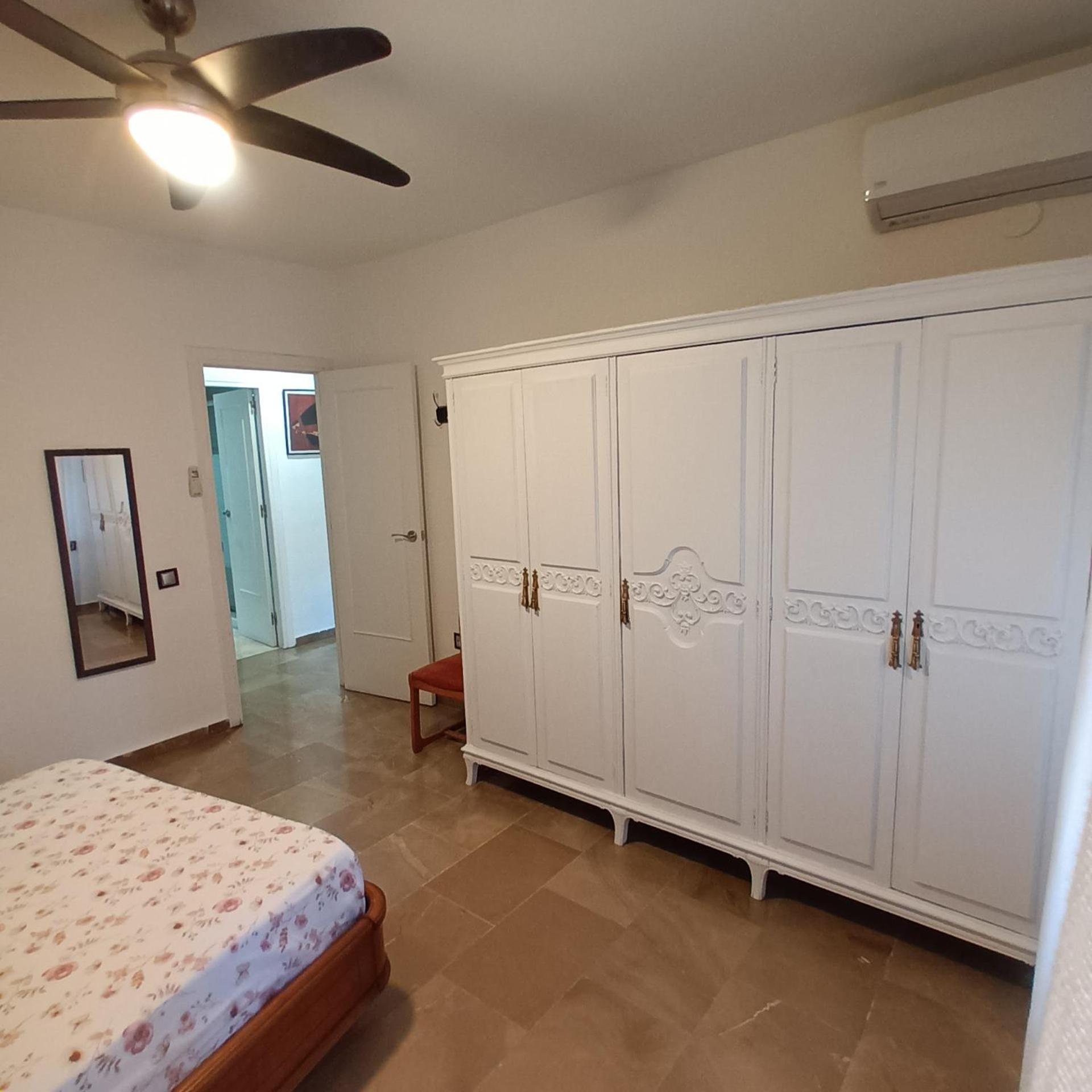 Piso En El Centro De Granada Con Garaje Incluido Gratis Apartment ภายนอก รูปภาพ